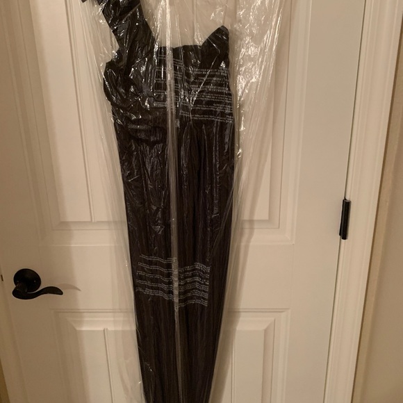 T-Bags one shoulder cut out black maxi dress - Picture 6 of 7